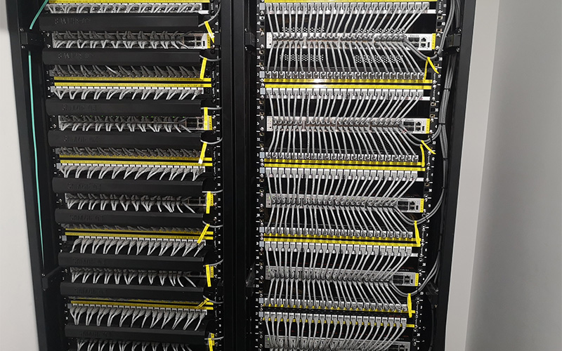 萬拓科技-弱電機房建設-部分機柜布線 萬拓科技-弱電機房建設-部分機柜布線